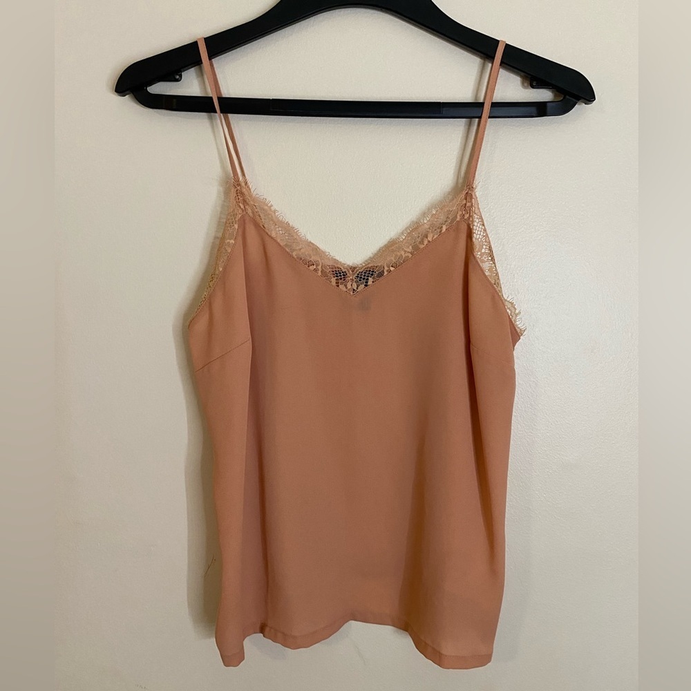 Forever 21 Peach Pink Lace Cami Top size medium